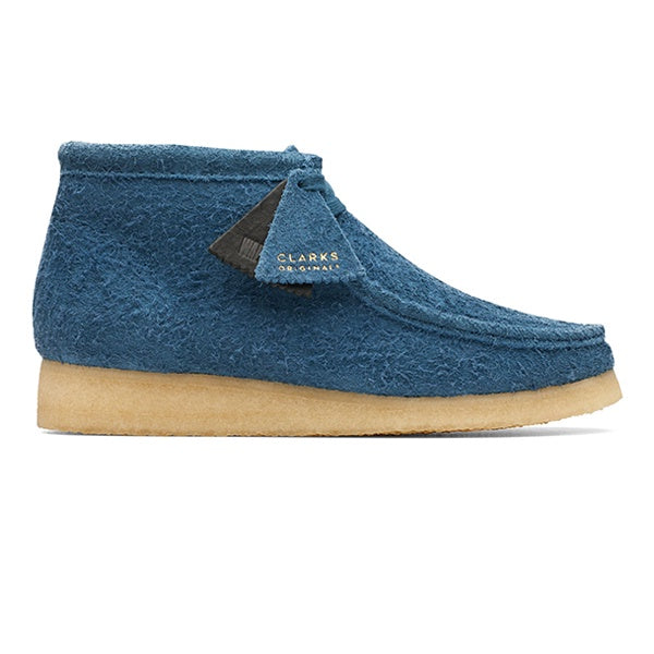 Navy blue deals clarks wallabees