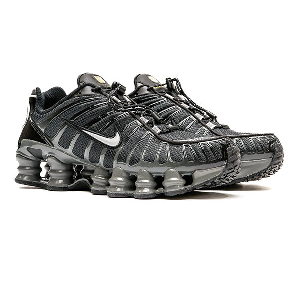 Shox hot sale triple black